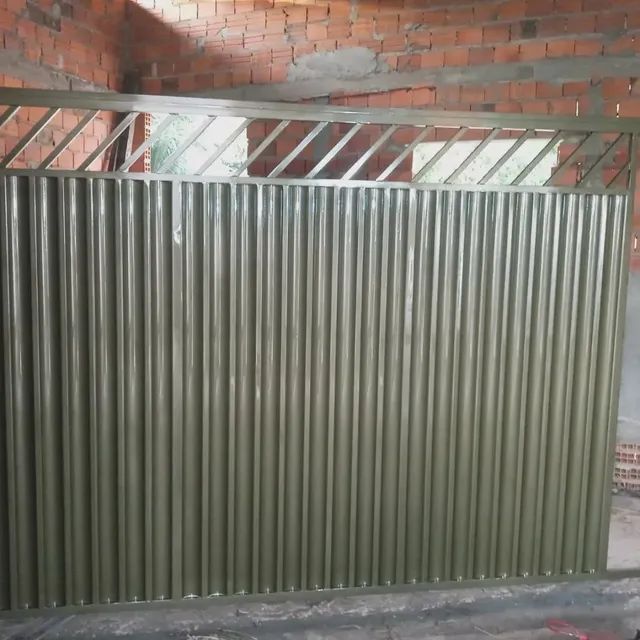 PORTÃO PARA GARAGEM GRANDE METALON E CHAPA ANDULADA GALVANIZADO METALÚRGICA JG  - Foto 3
