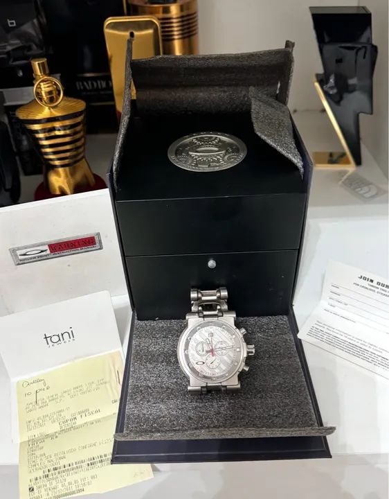 Relógio Oakley hollowpoint