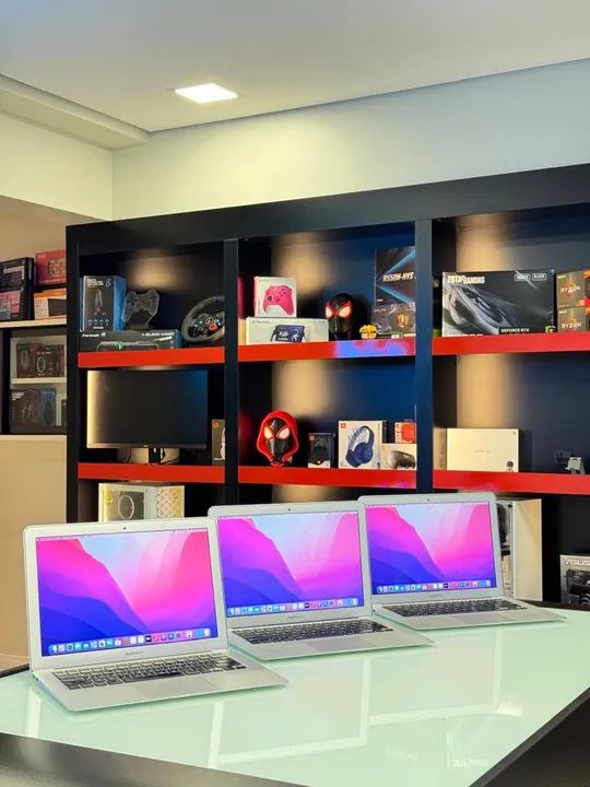 MacBook Air 13? A1466 Core i7 2015