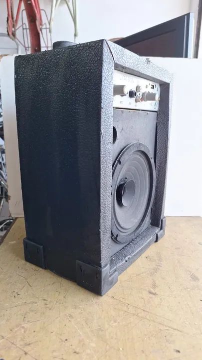 Amplificador LL 10Watts USB, RCA, Guitarra e mic Funcionando 110/220v 149,00 Pix - 2309 - Foto 2