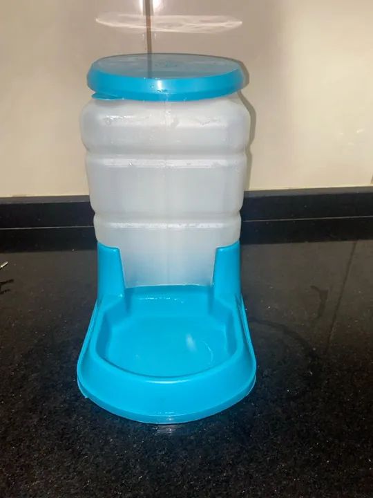 Comedouro para cães e gatos