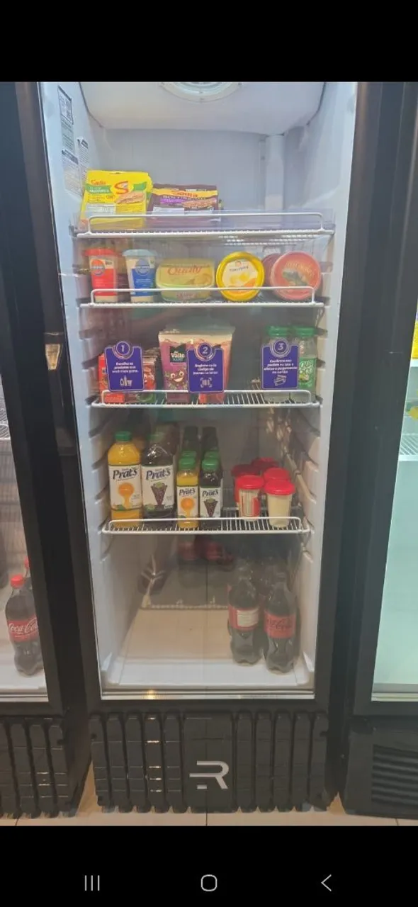 Geladeira Expositora Comercial - Ideal para Lojas e Conveniências