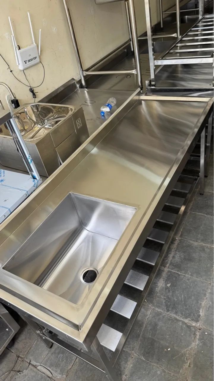 Bancada em aço inox com cuba 1,80 x 0,60 - Foto 2