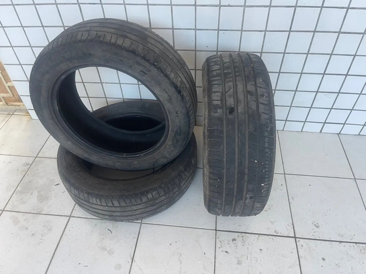 Pneu 215/55 R17 - Foto 5
