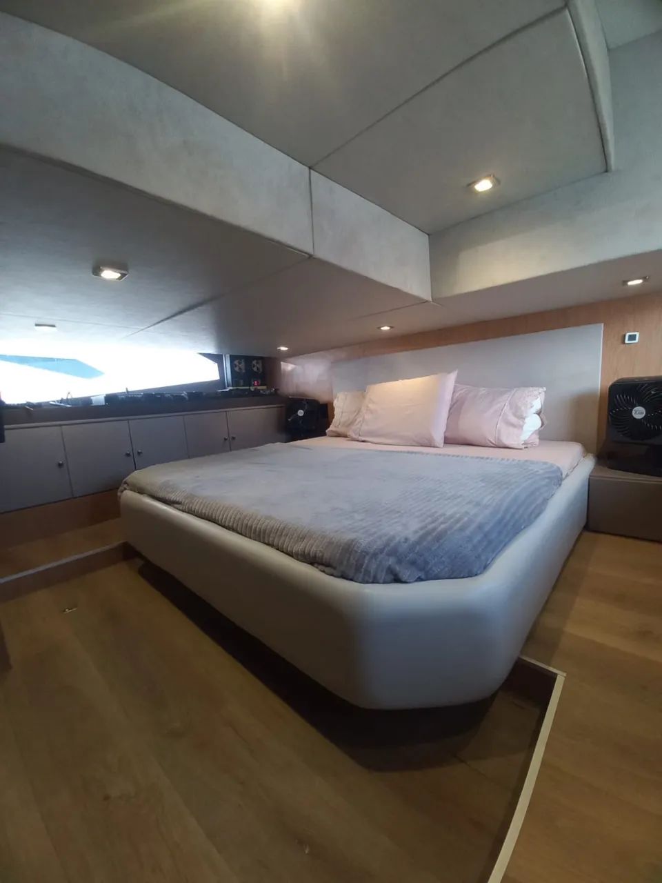 Lancha Royal Mariner RM480 Flybridge - 2022 - Foto 7