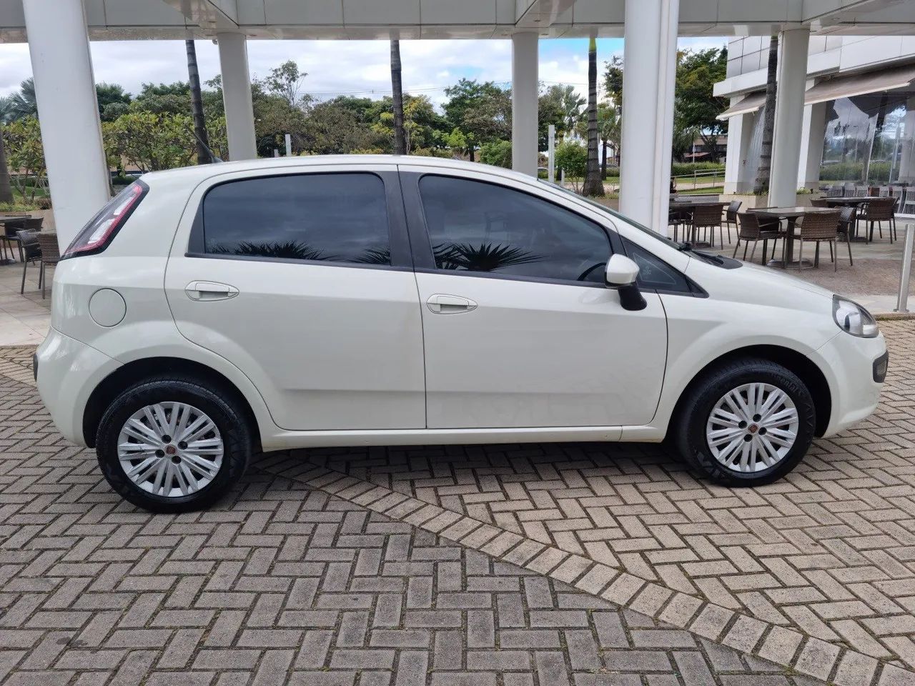 Fiat Punto 2015 1.6 essence 16v flex 4p manual - Foto 4