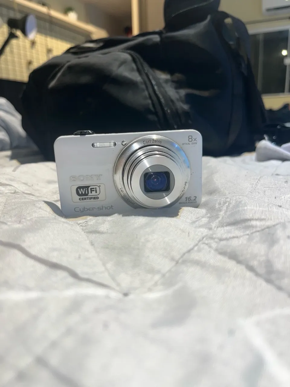 Sony Cyber-shot Wi-Fi 8x Zoom - Vintage digital