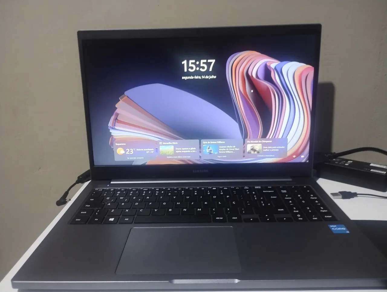 Notebook Samsung book 16gb ram.