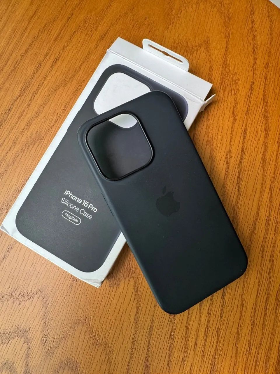 Capa Silicone Apple iPhone 15 Pro com MagSafe - Original
