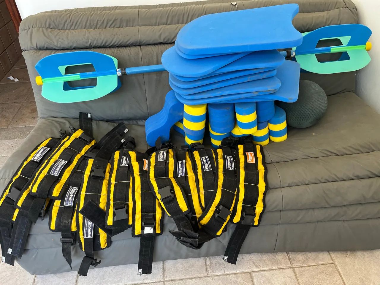  06 caneleiras de 1 kg Vera Campos01 barra longa Floty