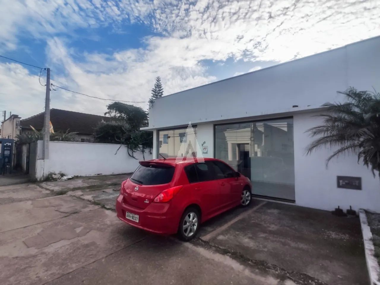 Loja para alugar por R$ 4600.00, 156.00 m2 - BUCAREIN - JOINVILLE/SC - Foto 2