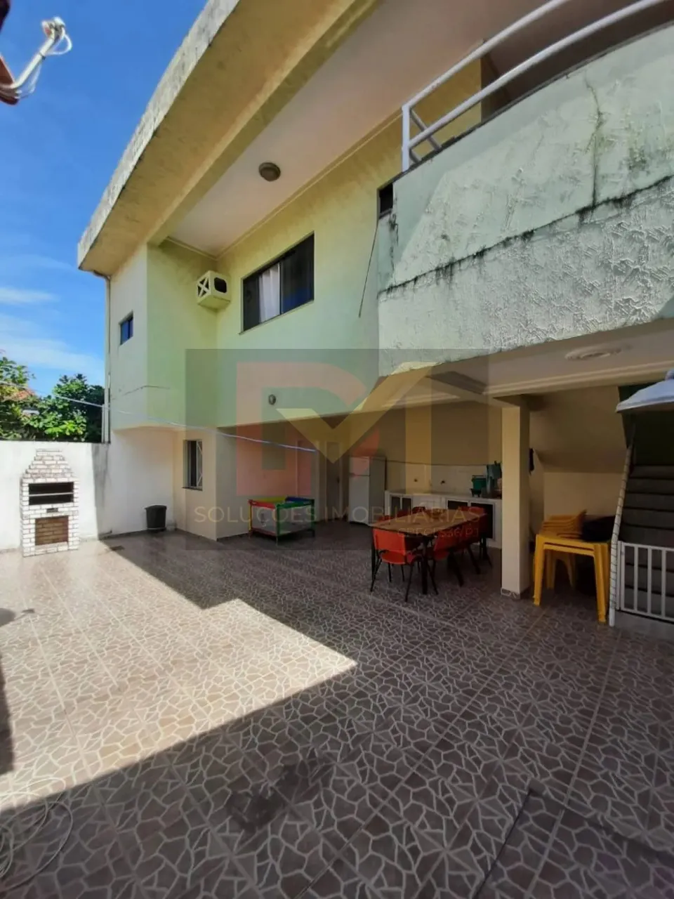 Casa Para Vender com 3 quartos 1 suítes no bairro Aeroporto, Aracaju-SE.
