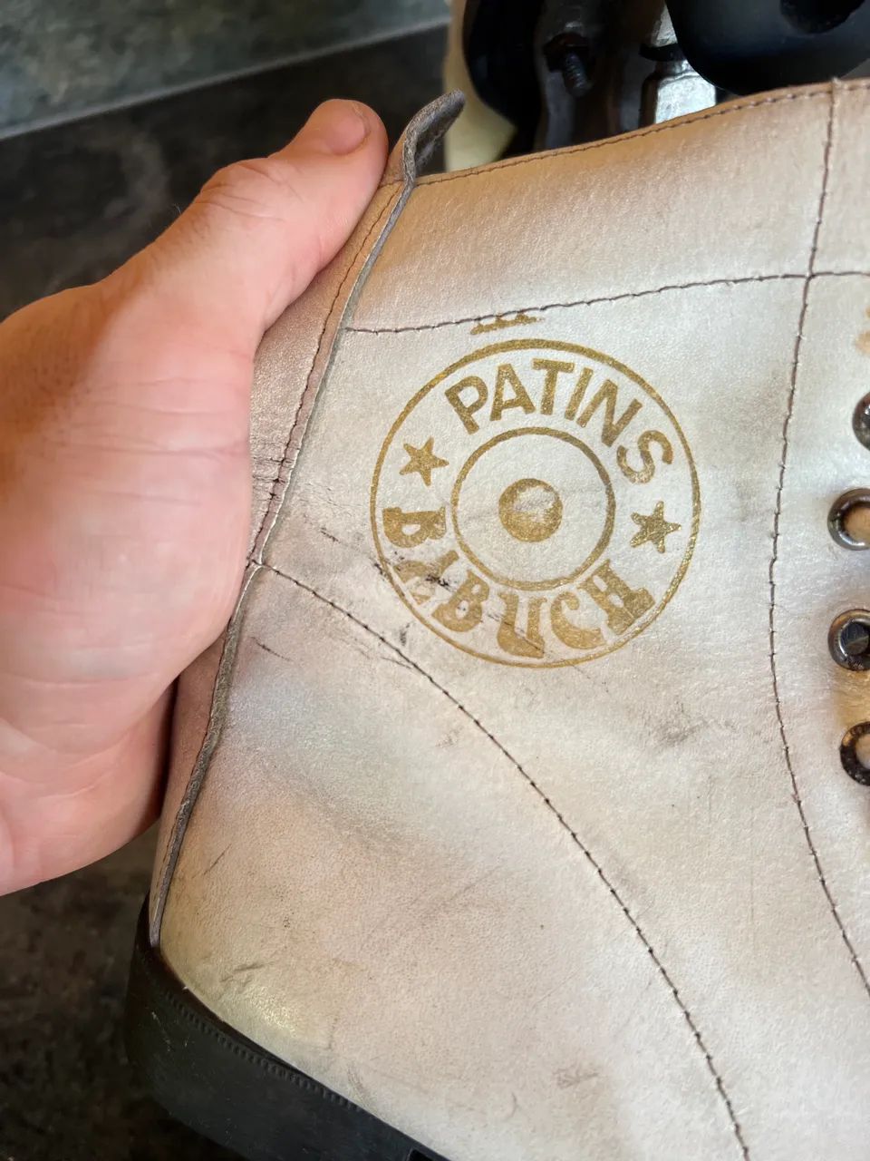 Patins antigo vintage babuch em couro feminino tamanho 35 - Foto 2