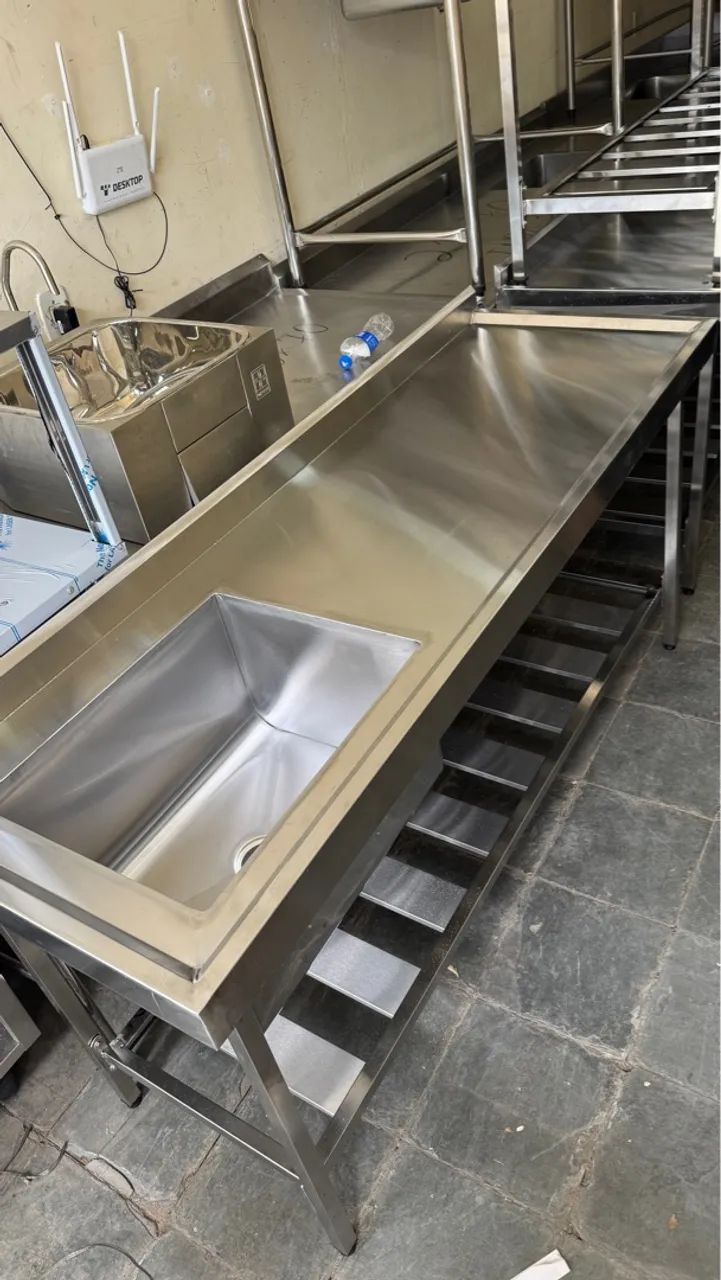 Bancada em aço inox com cuba 1,80 x 0,60 - Foto 4