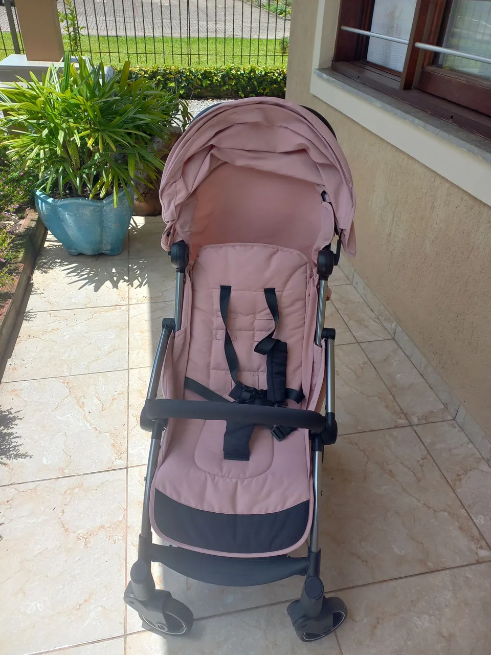 Carrinho de Bebê Compacto Rosa