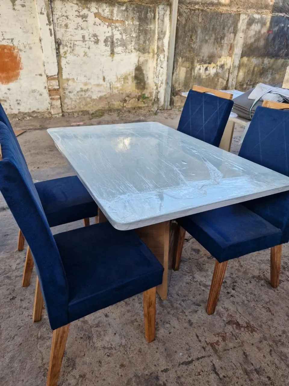 Mesa de Jantar com 4 Cadeiras