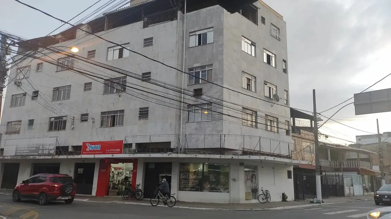 Apartamento em Rua Velho Campos - Centro - Macaé/RJ