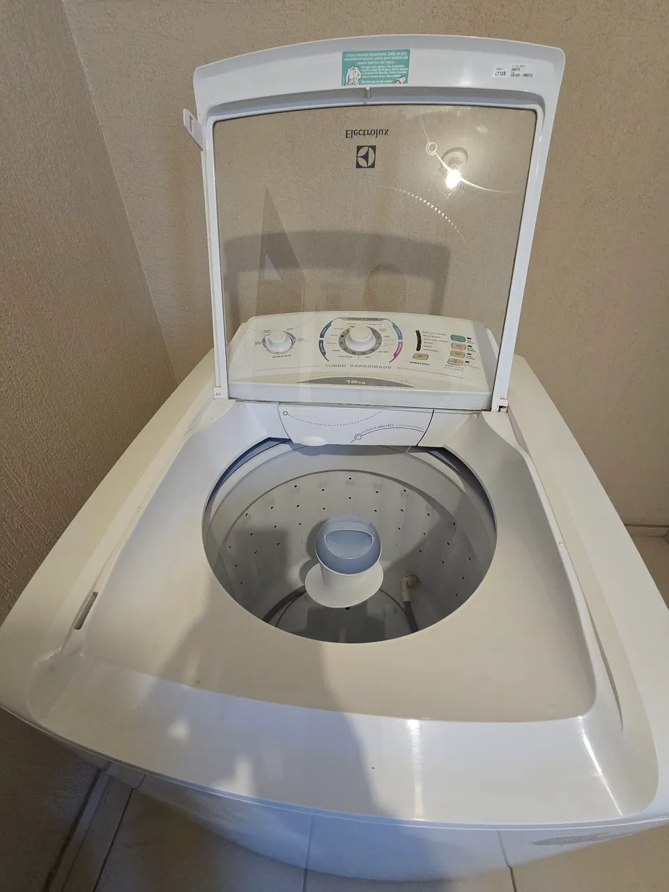 Máquina de Lavar Electrolux Turbo Capacidade 12kg