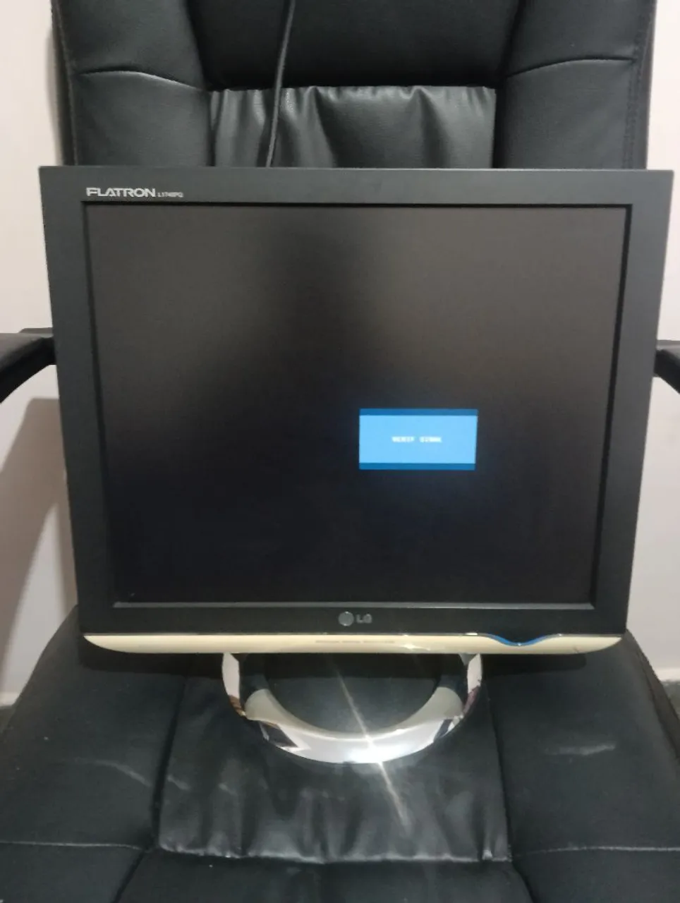 Lindo Monitor GAMER Flatron 17"