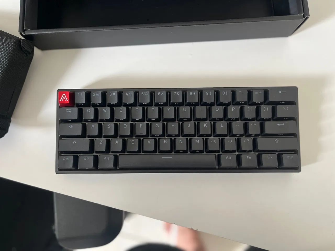 Teclado Mecânico Gamer AGON AGK600 60% RGB - Foto 3
