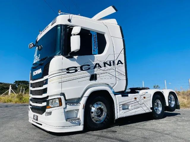 Scania R450 6x2 Highline Ano 20 Euro 5 Farol de teto,  Rodas de alumínio ar condicionado 