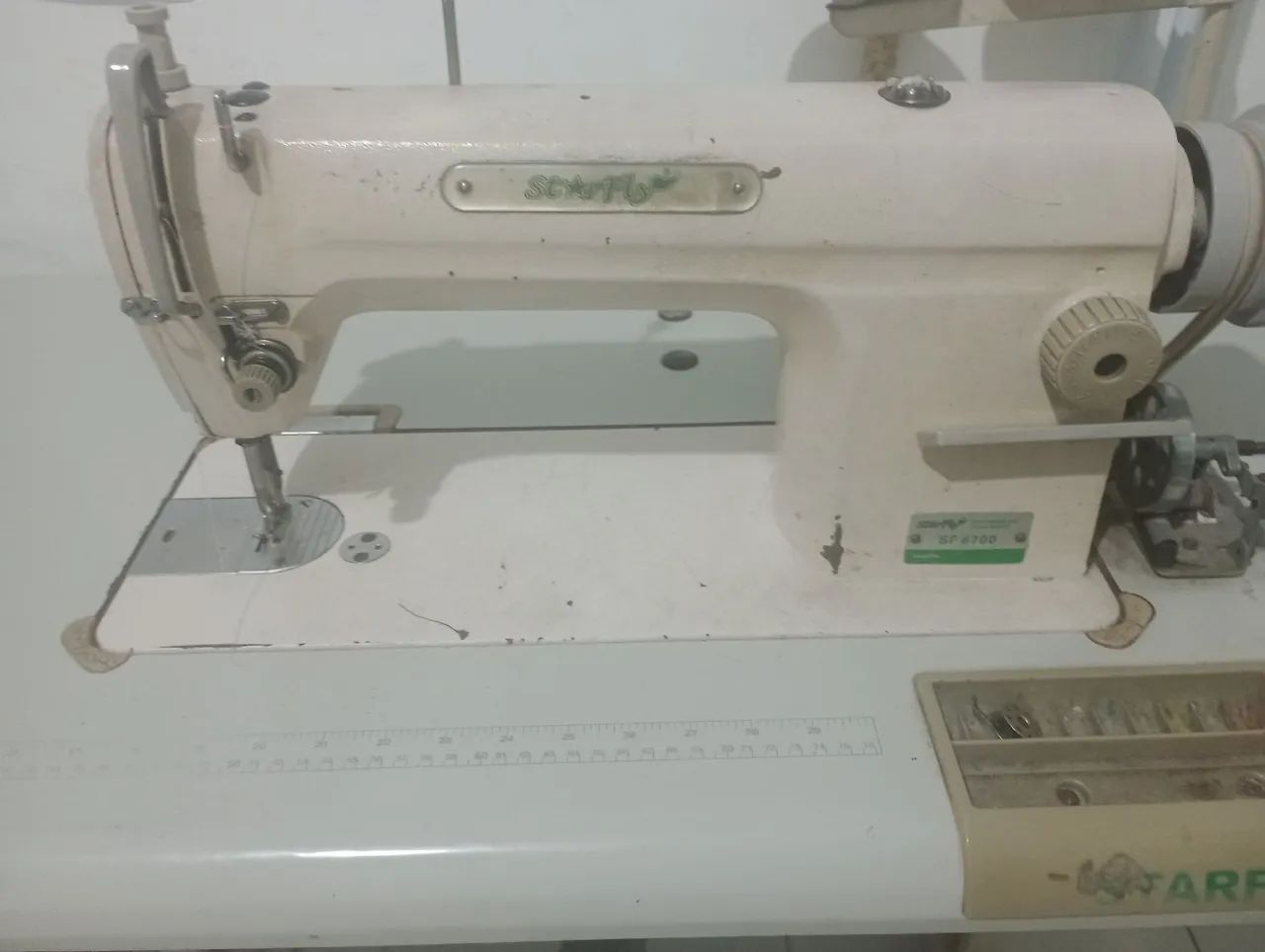 Máquina reta industrial 