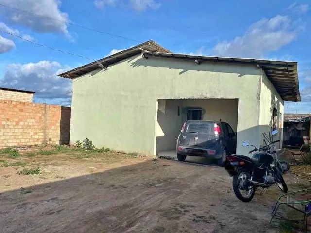 CASA A VENDA NO DISTRITO 