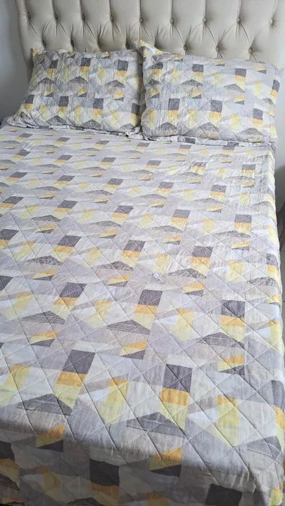 Cama de casal+ box+ cabeceira al+ 2 colchas - Foto 3