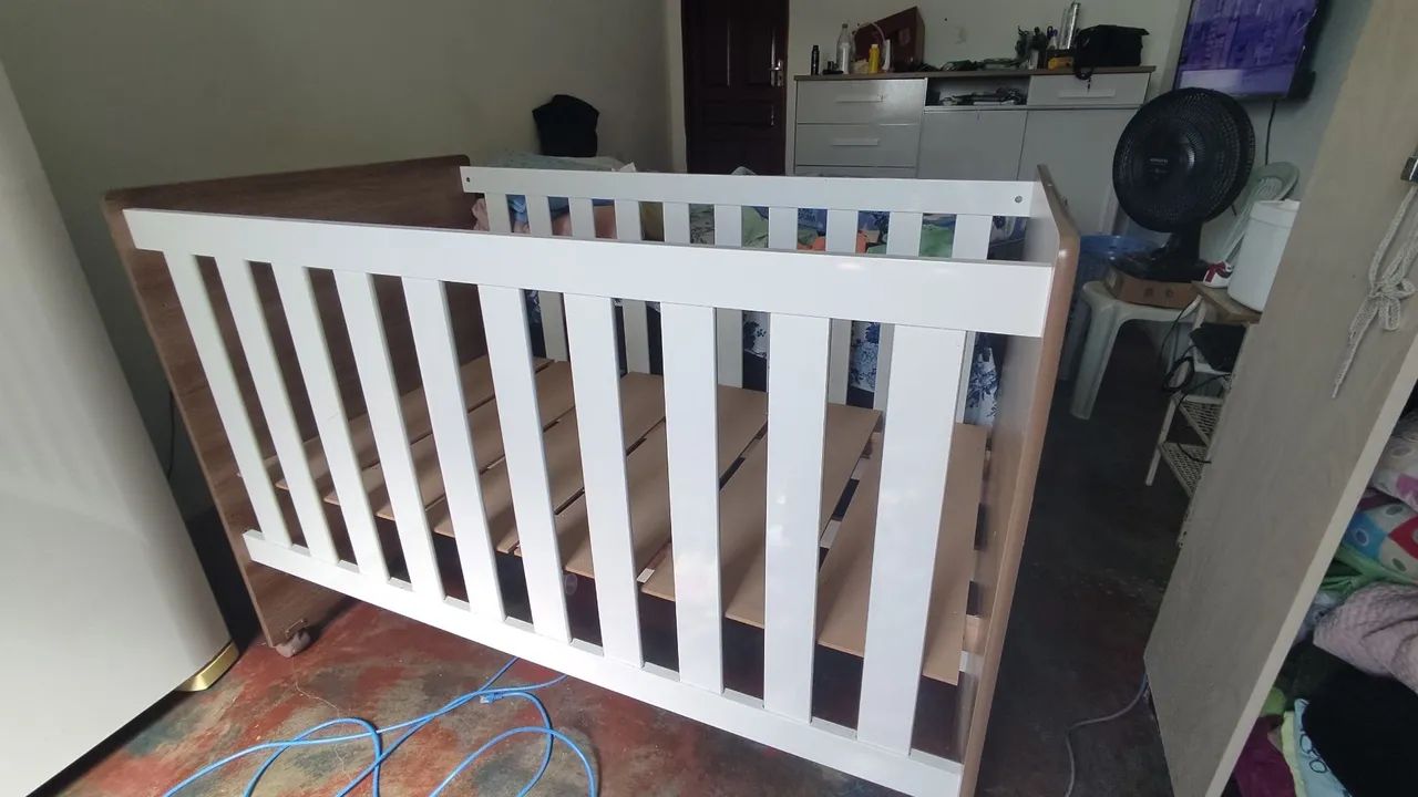 Berço Americano de Bebê Branco