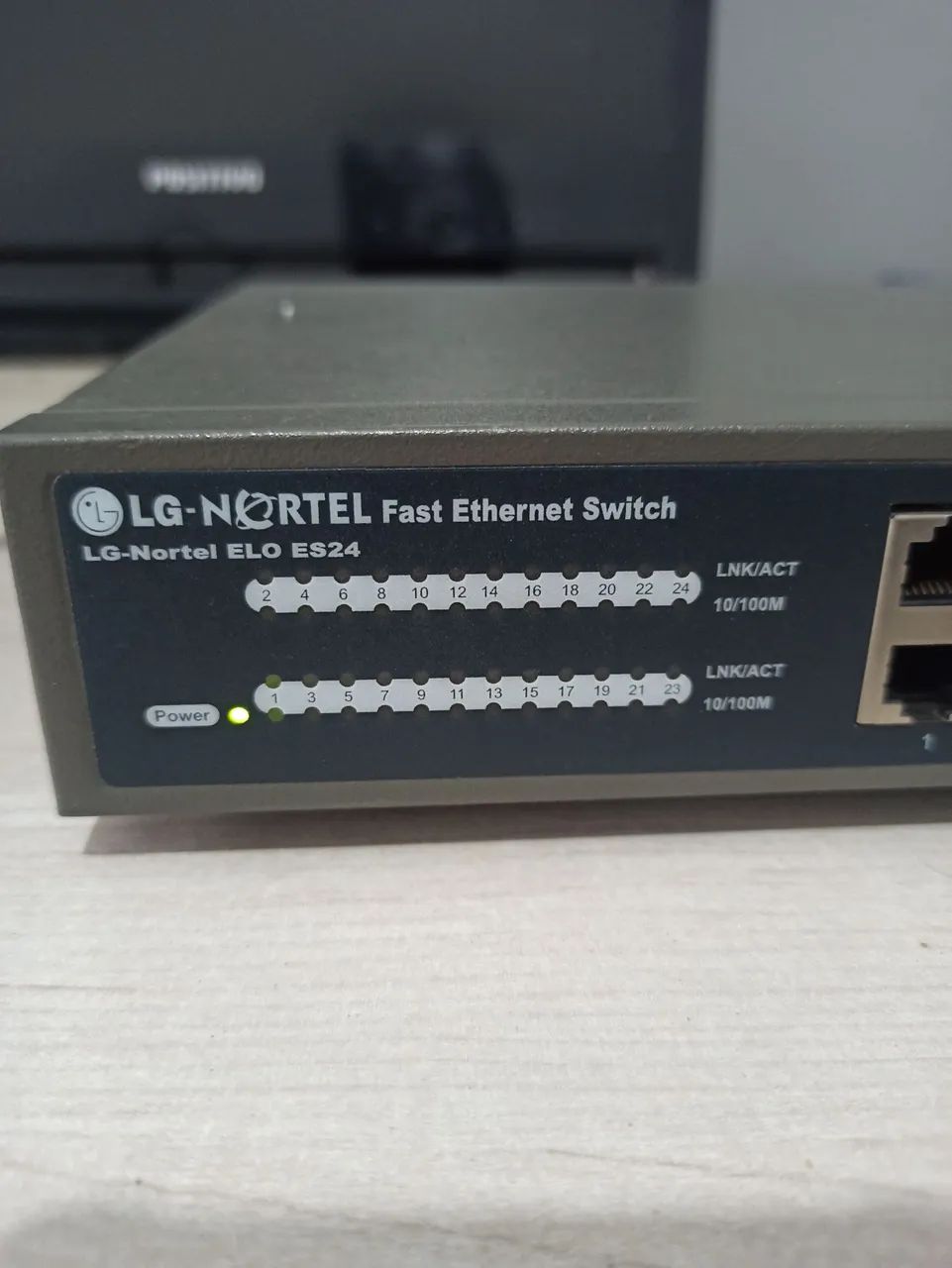 Hub Switch LG nortel 24 portas - Foto 3