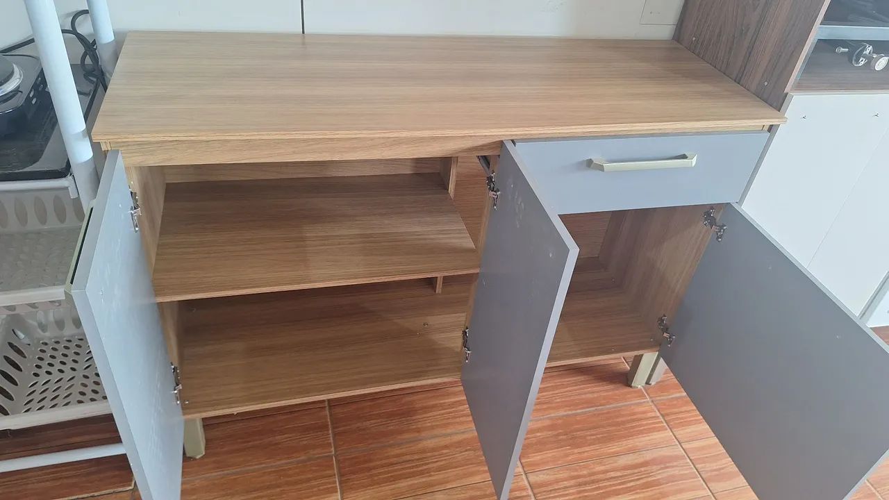 Balcão de cozinha 3 portas 1 gaveta - Foto 2