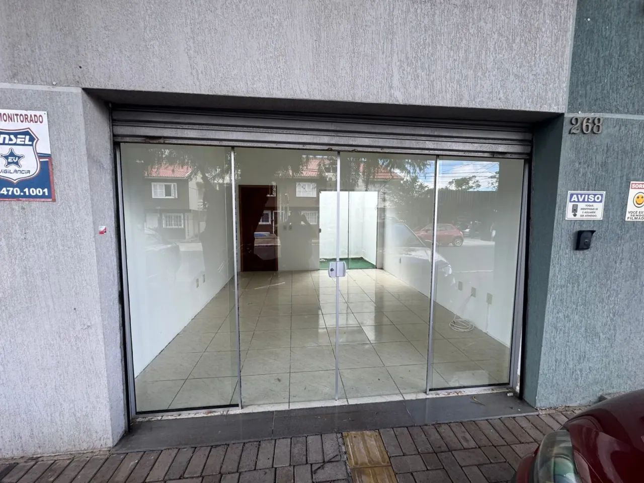Ponto comercial/Loja/Box para aluguel possui 20 metros quadrados em Niterói - Canoas - RS