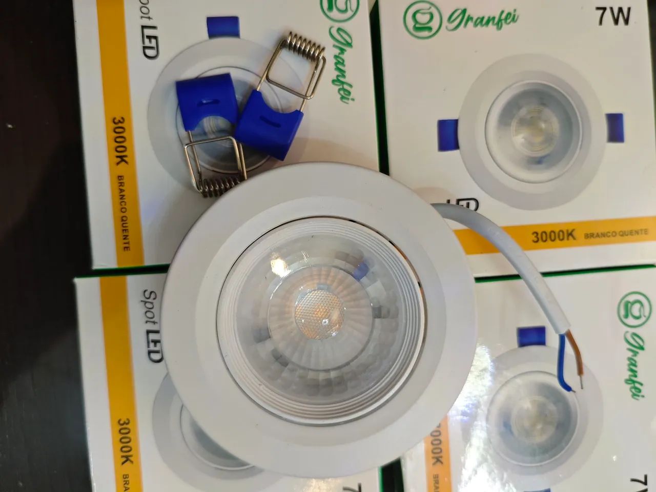 Kit 4 Spot LED 7W 3000K Branco Quente