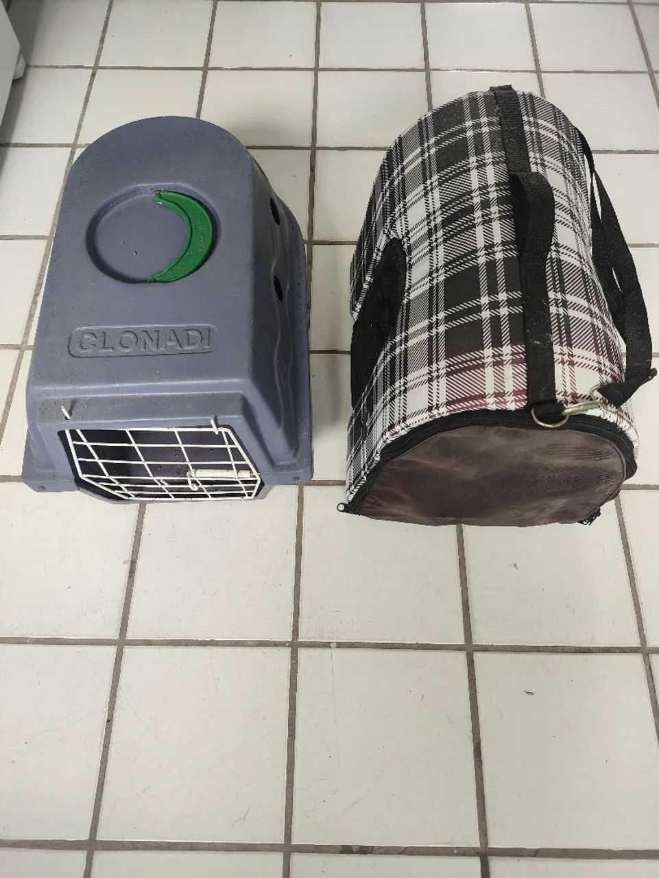 Caixa e bolsa de transporte Pet - pequena - aprox 45cm x 30cm x 30cm