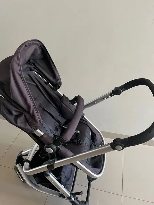Carrinho Safety 3 rodas 3 em um carrinho, bebê conforto e base para o carro 
