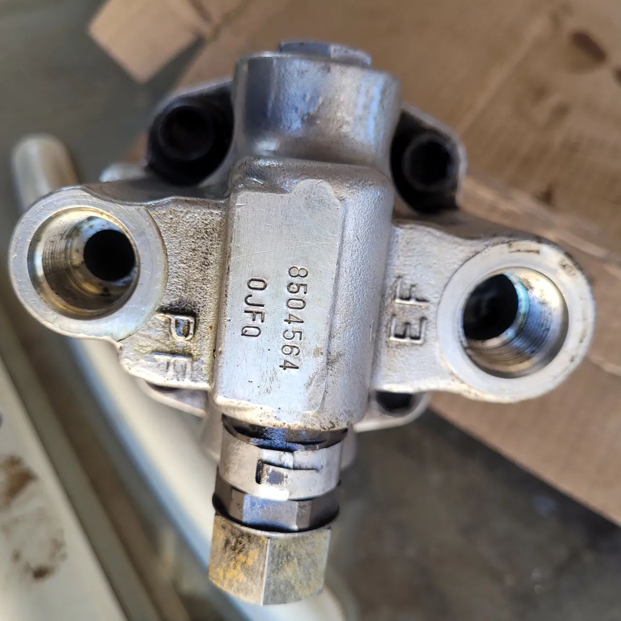 Bomba Hidráulica para empilhadeira motoniveladora Komatsu GD705 A - Foto 4