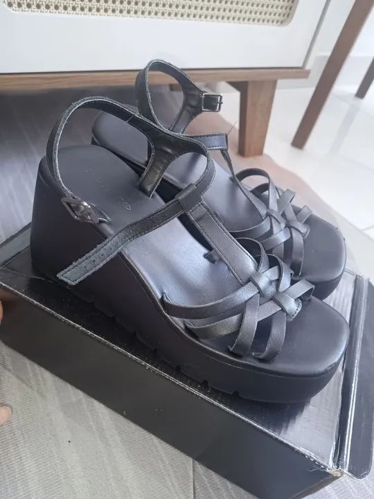 Sandália plataforma preta BOTERO 39