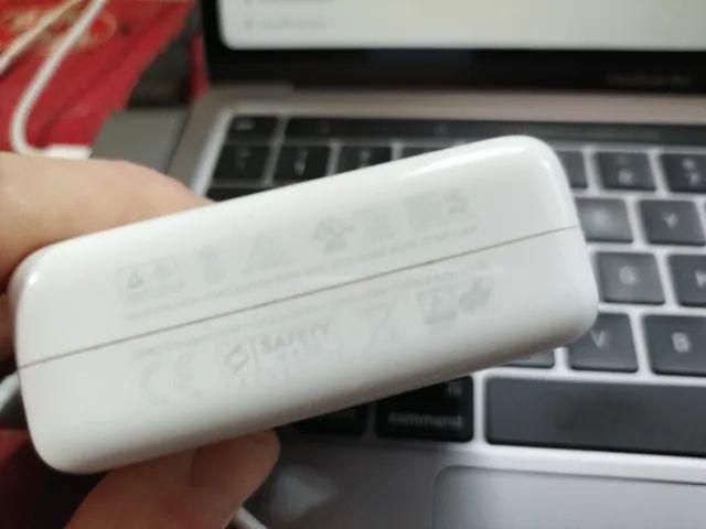 Fonte Original A1947 Macbook Pro M1/m2 Pro Cor Branco - usb-c - Foto 2