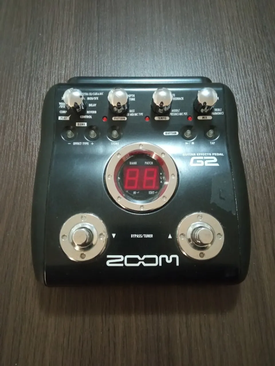 Pedaleira Zoom G2