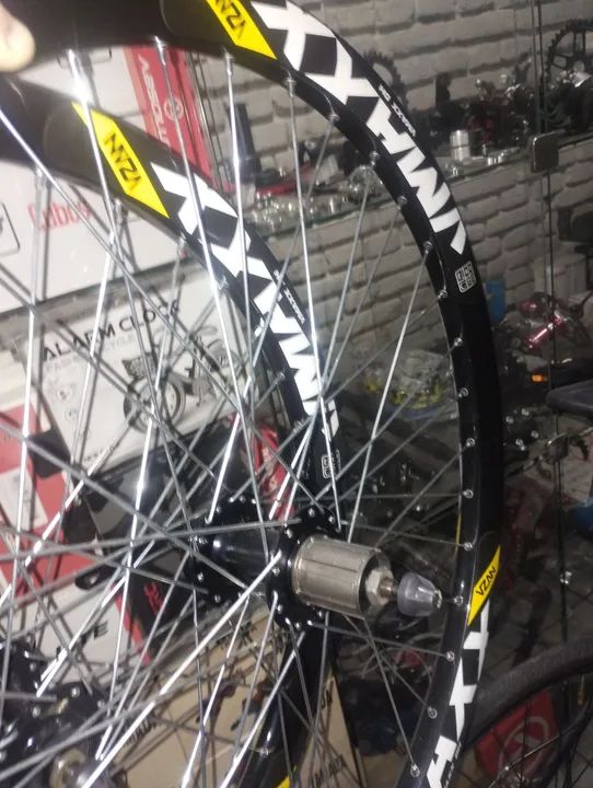 Rodas Aro 26 com cubos k7 Vmaxx novas - Foto 2