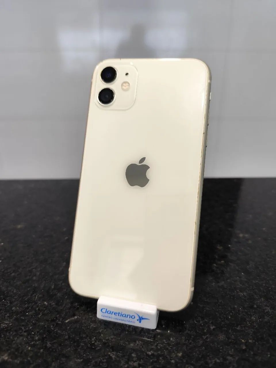 iPhone 11 128 gigas bem conservado, bateria 81%,todo original  - Foto 2