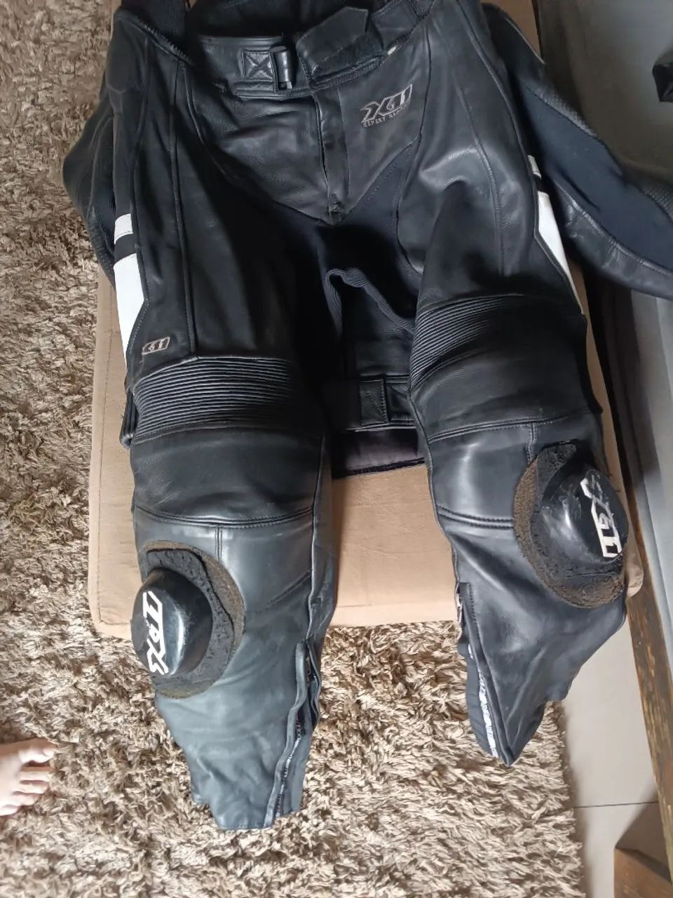 Macacão motociclista em couro X-11 tamanho 