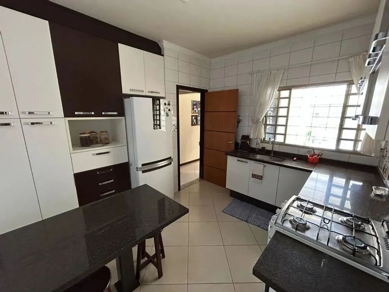 Casa à venda em Maringá, Parque das Laranjeiras, com 3 quartos, com 99.92 m² - Foto 5