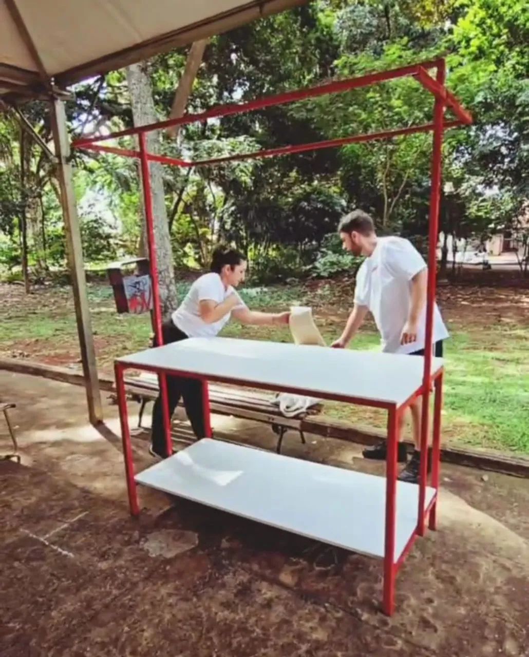 Barraca de Feira Desmontável em Metalon e MDF - Prática, Moderna e Funcional - Foto 2