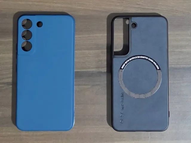 Duas capas para celular Samsung Galaxy S22, novas sem uso