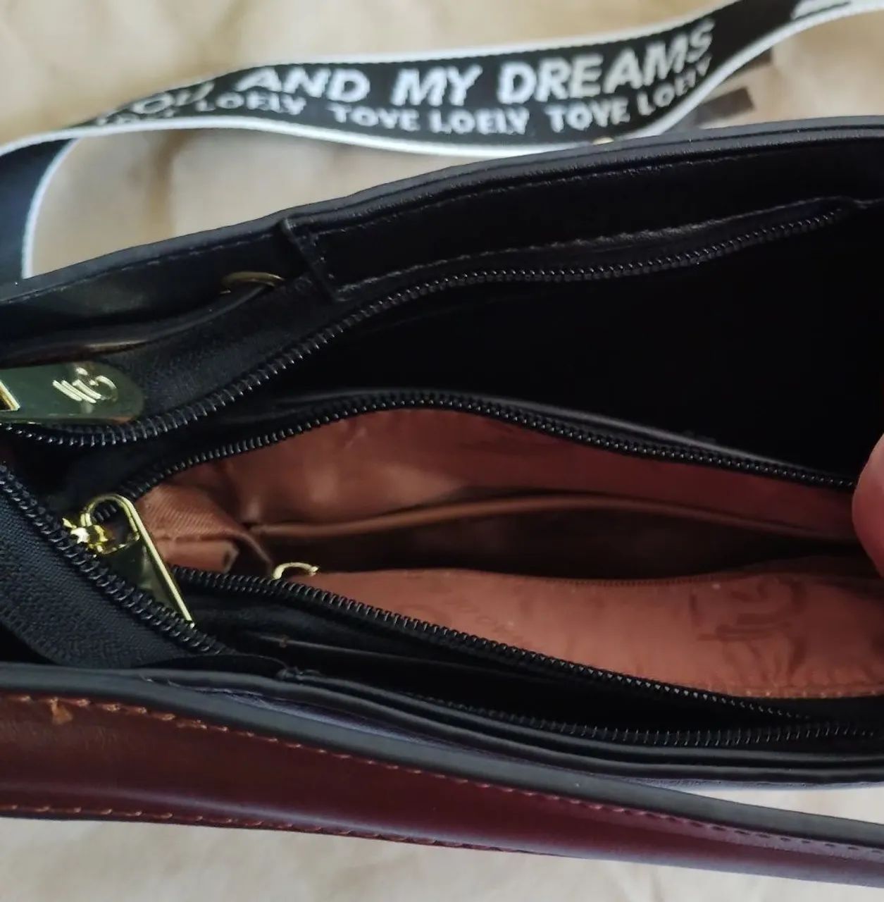 Bolsa Pavão de Ouro - Elegância e Estilo - Foto 3