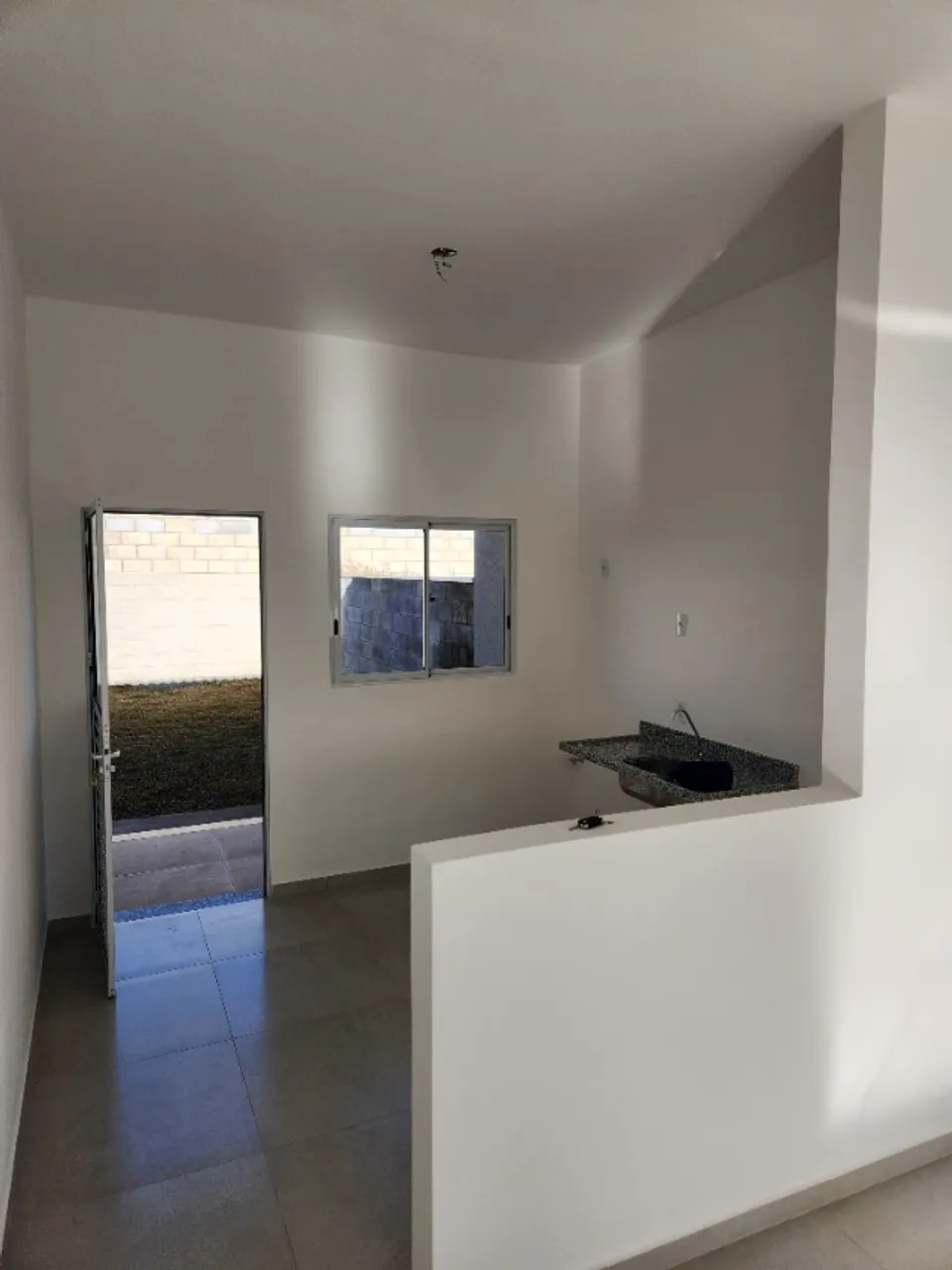 Casa 2 Quartos (1 Suíte) Cond. Origem do Sol - VG - R$ 2.500 com IPTU e Condomínio