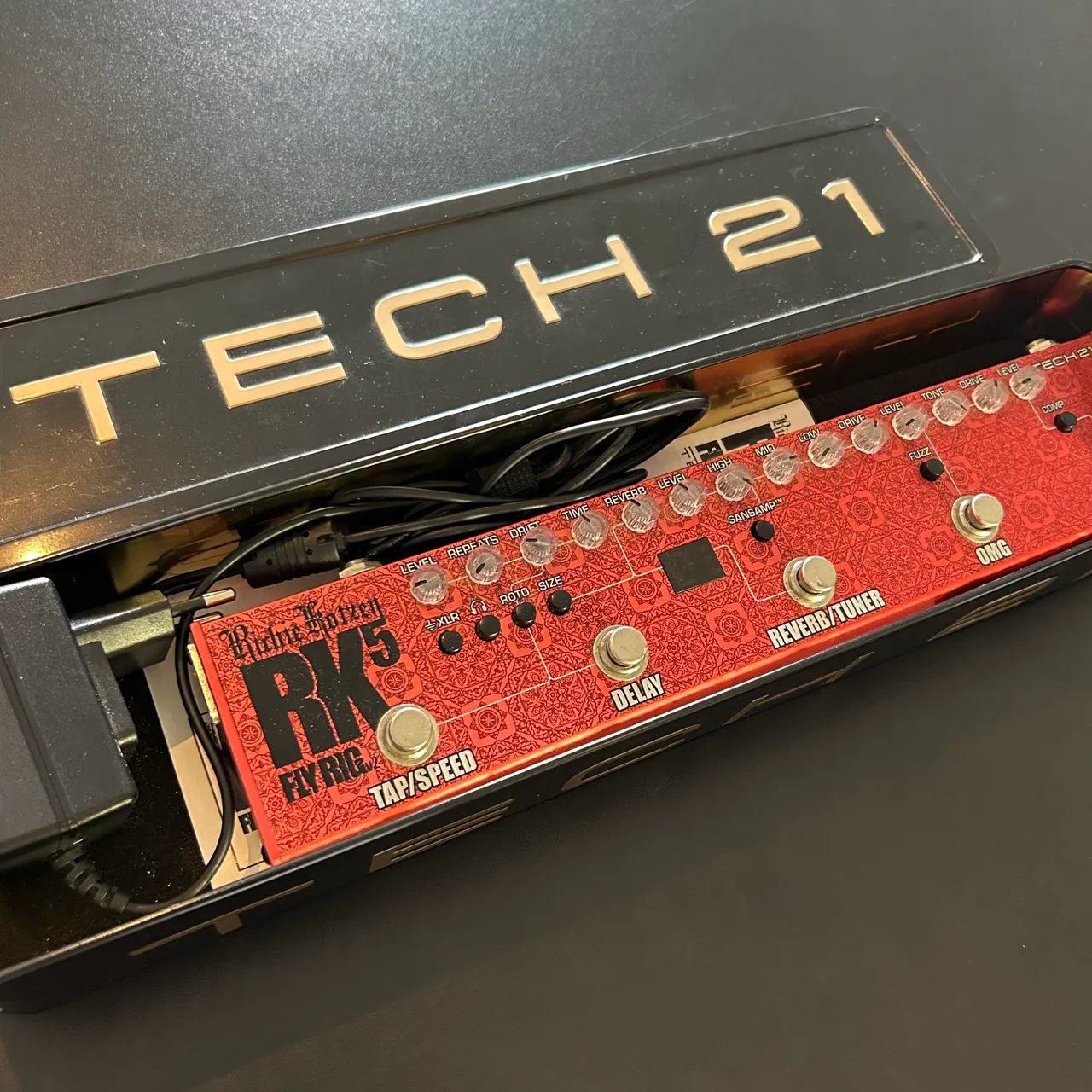 Pedaleira Guitarra Tech 21 Fly Rig Richie Kotzen Rk5 V2 Usa