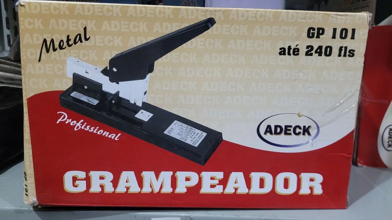 Grampeador ADECK GP101 para até 240 folhas