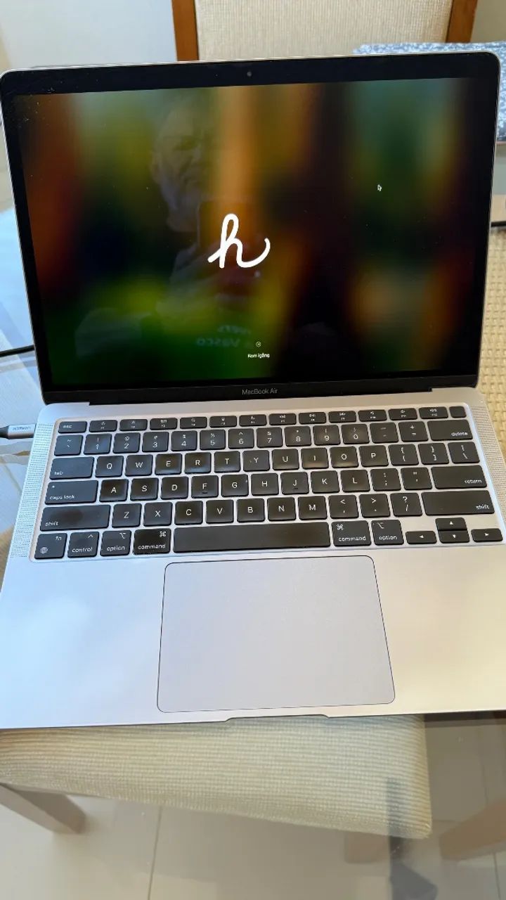 Macbook Air M1 - 13 Cinza-espacial 8gb - 256gb Ssd - Apple